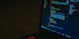 dator med kod